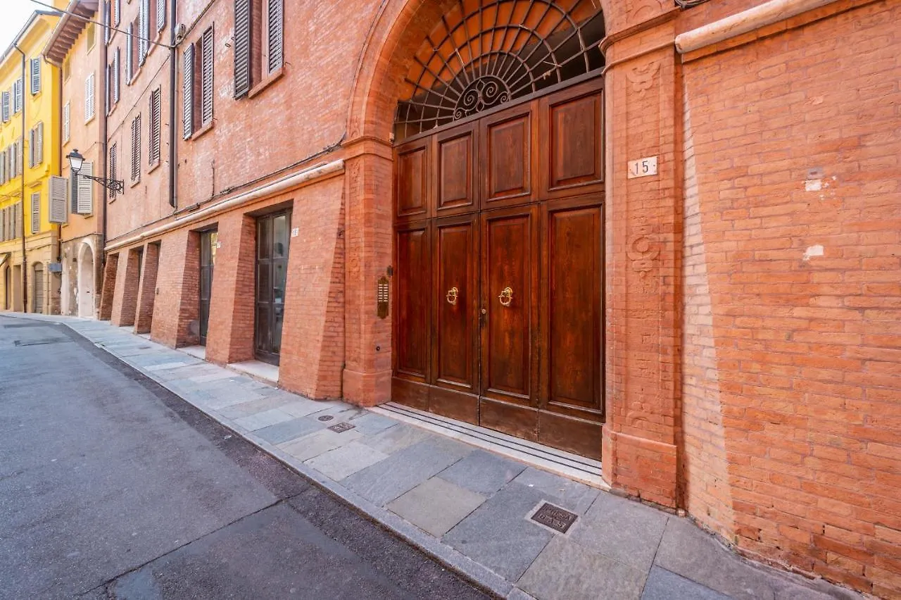 Apartment Dalla Bruna - Above The Roofs Of The Centre Modena