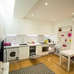 apartment-via-del-corso.it-romehotels.com/
