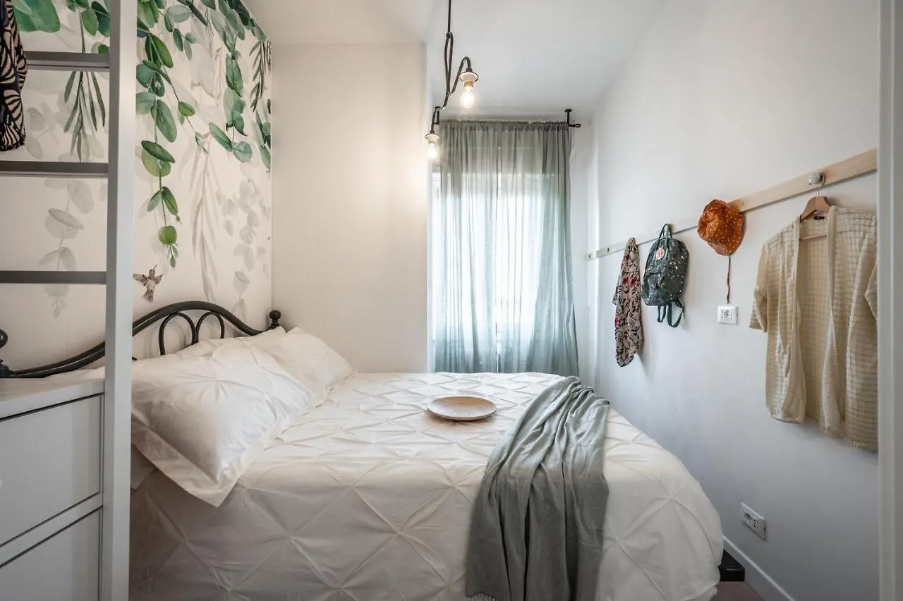 Dalla Bruna - Above The Roofs Of The Centre Modena Apartment